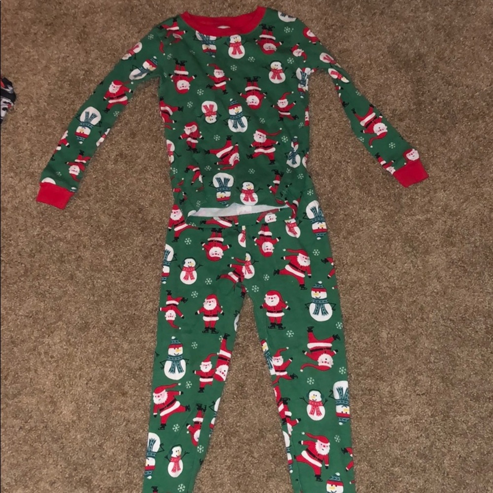 Carter’s Christmas pajama set